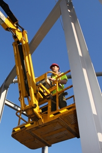 Do your employees understand the importance of crane safety information?
