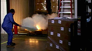 Learn how and when to use a fire extinguisher with Mastery Technologies' online training courses.